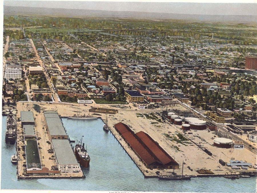 1920s view of the Port of Miami and Biscayne Boulevard